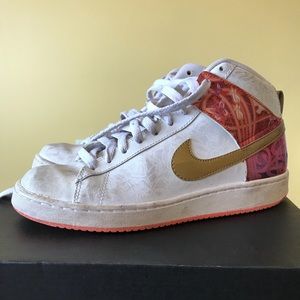 Women’s bike sneakers
